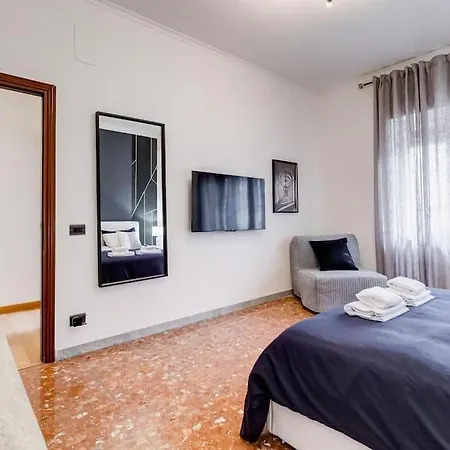 Apartment Bdc - Rome, Open City! 3-bdr! *