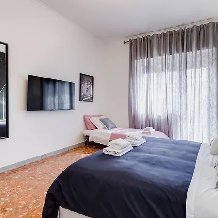 Apartment Bdc - Rome, Open City! 3-bdr! *