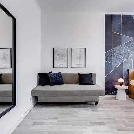 Bdc - Rome, Open City! 3-bdr!