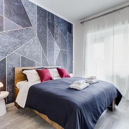 Bdc - Rome, Open City! 3-bdr! Rome