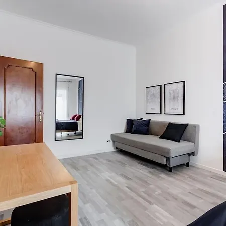 Bdc - Rome, Open City! 3-bdr! *