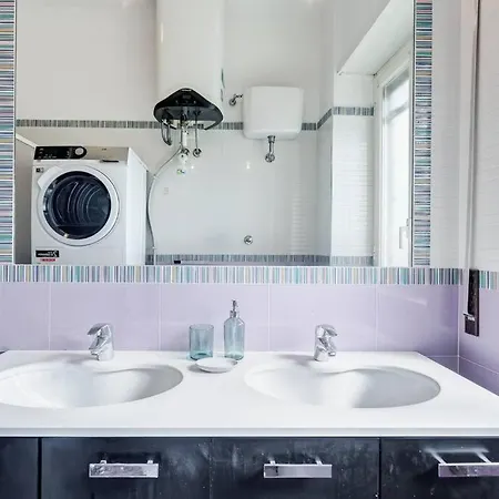 Bdc - Rome, Open City! 3-bdr!