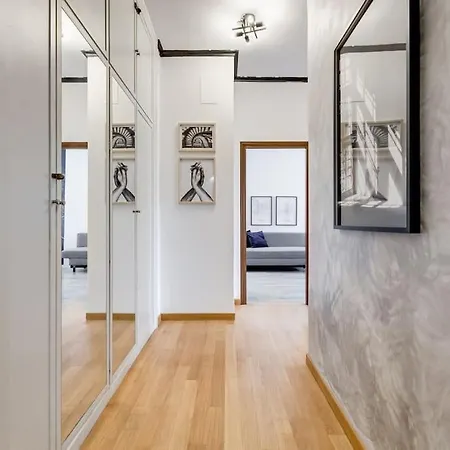 Bdc - Rome, Open City! 3-bdr! *